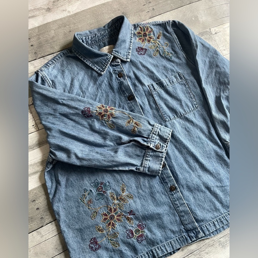 CJ Banks embroidered button up